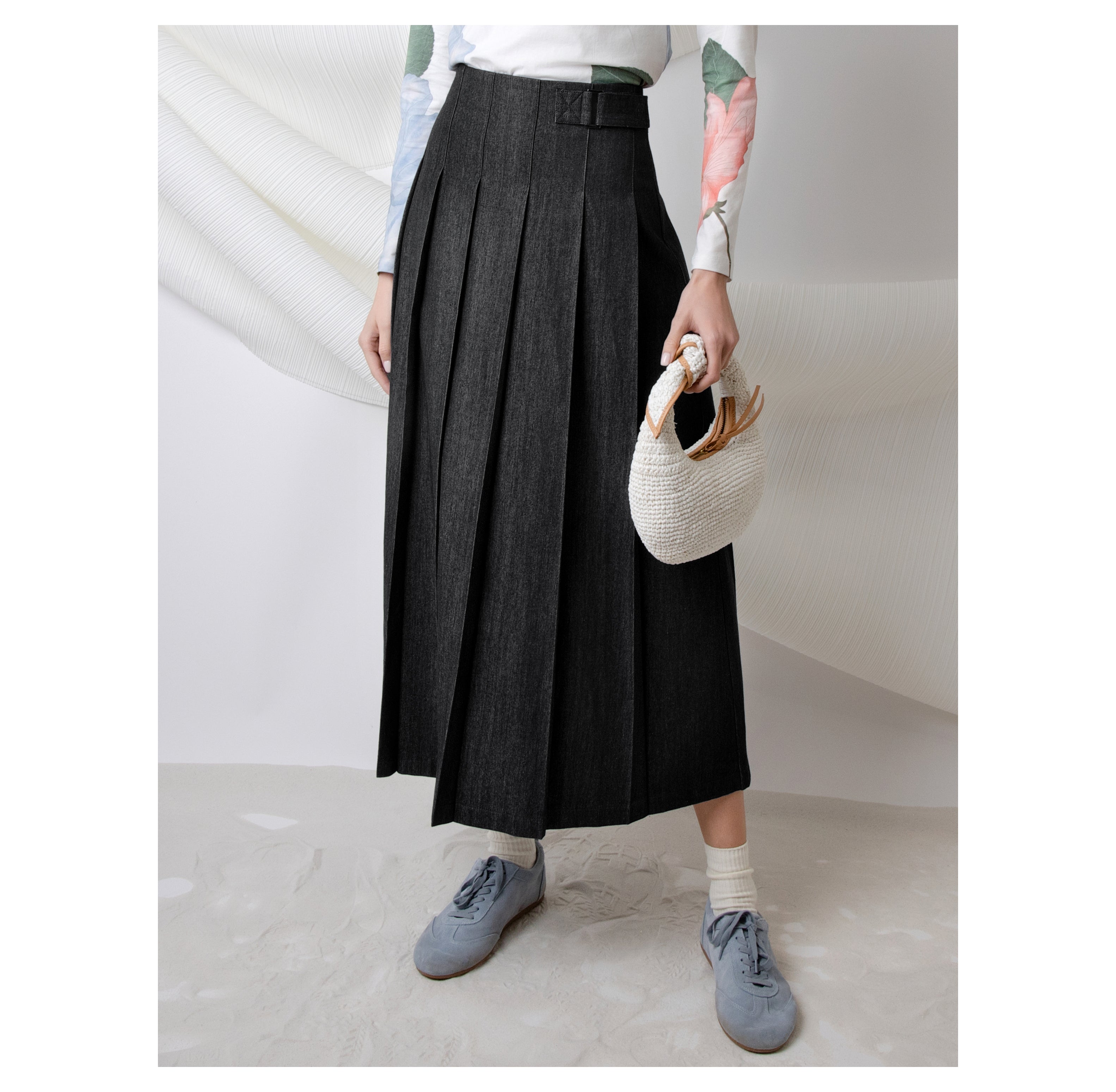 新品 JOSE MOON RANDOM GATHER SKIRT BLACK38 BLACK DENIM POLARIS SKIRT – MUN Fashion