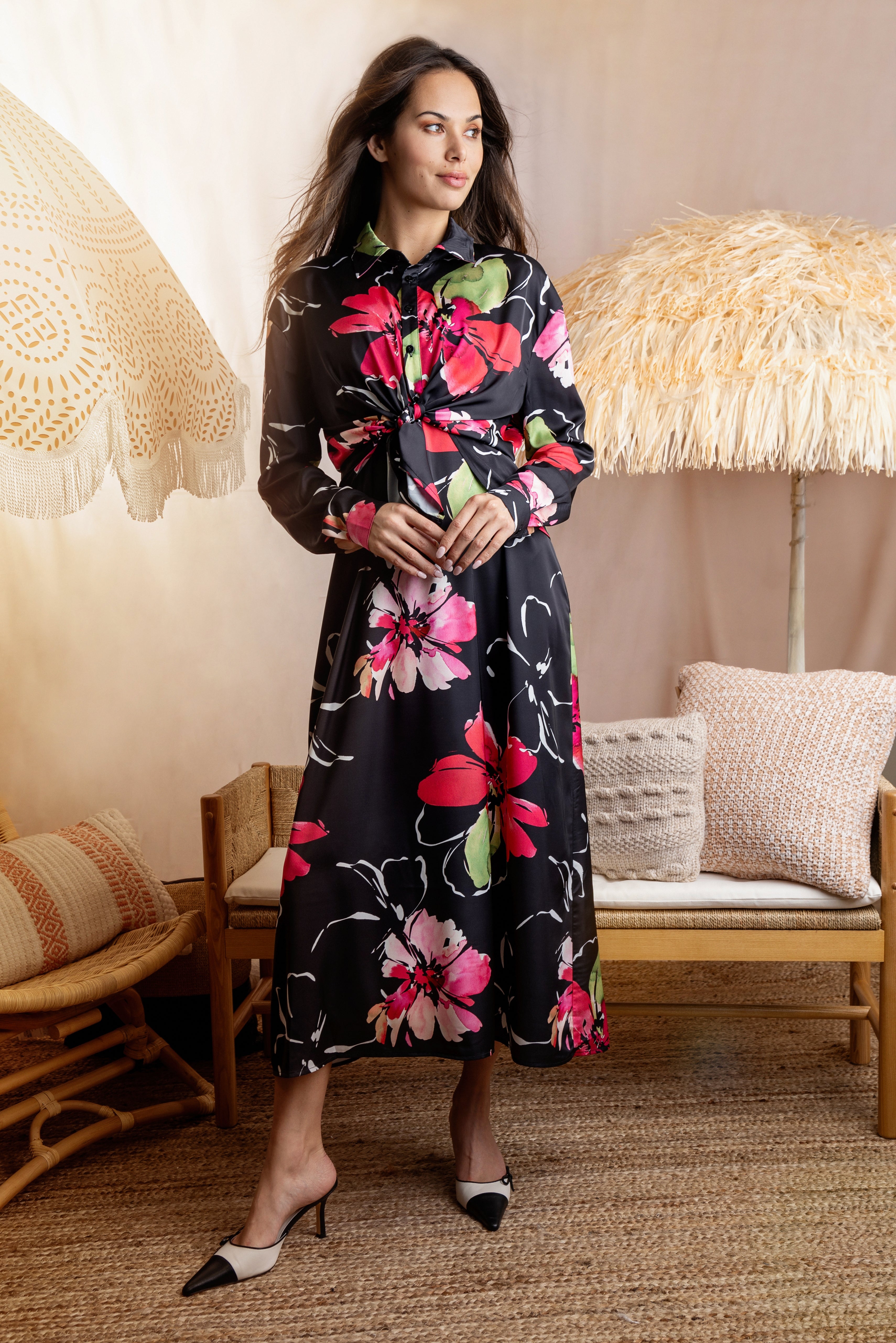 BLACK FLORAL SILK PRINTED BLOUSE