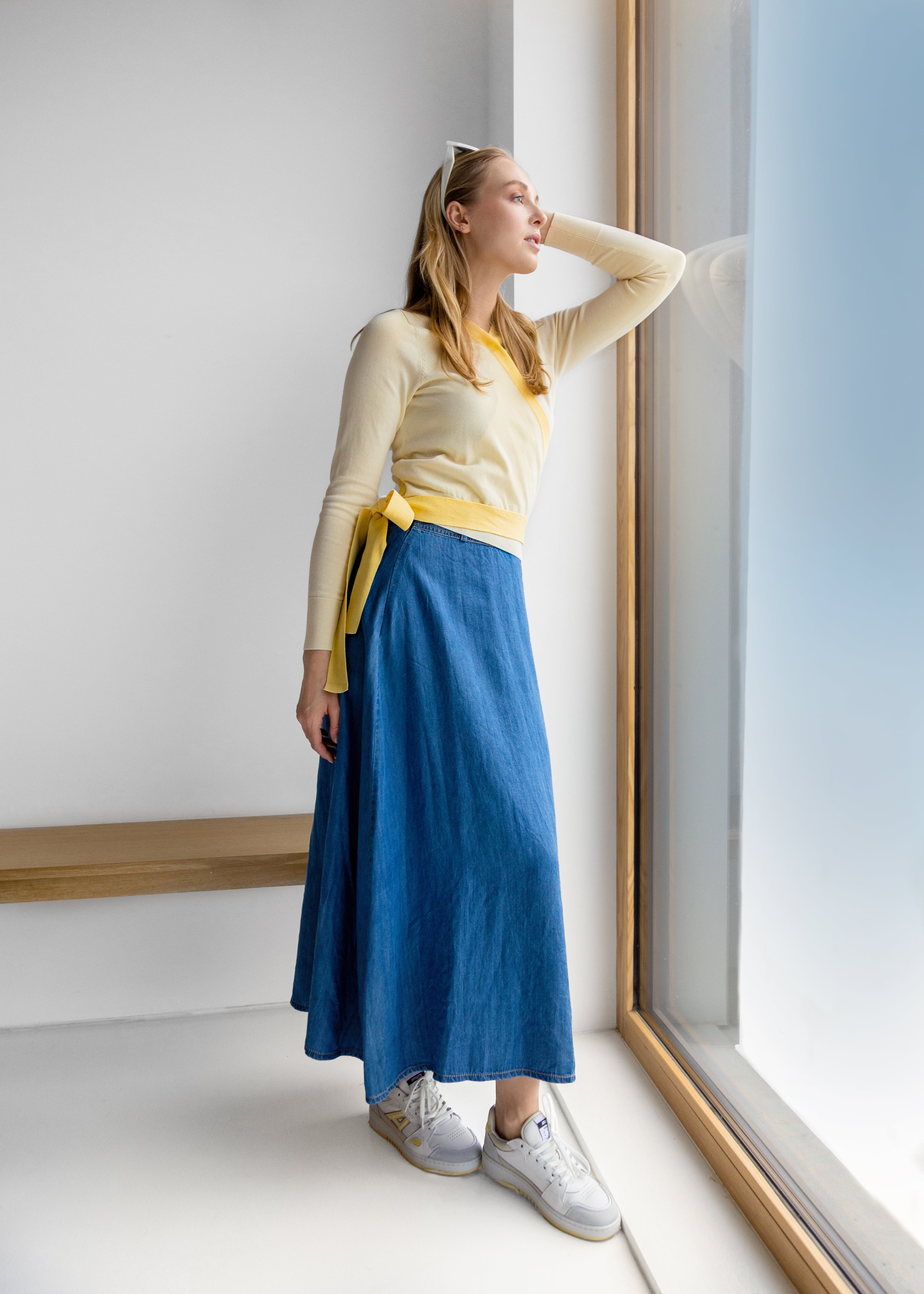 DENIM SKIRT WITH BELT