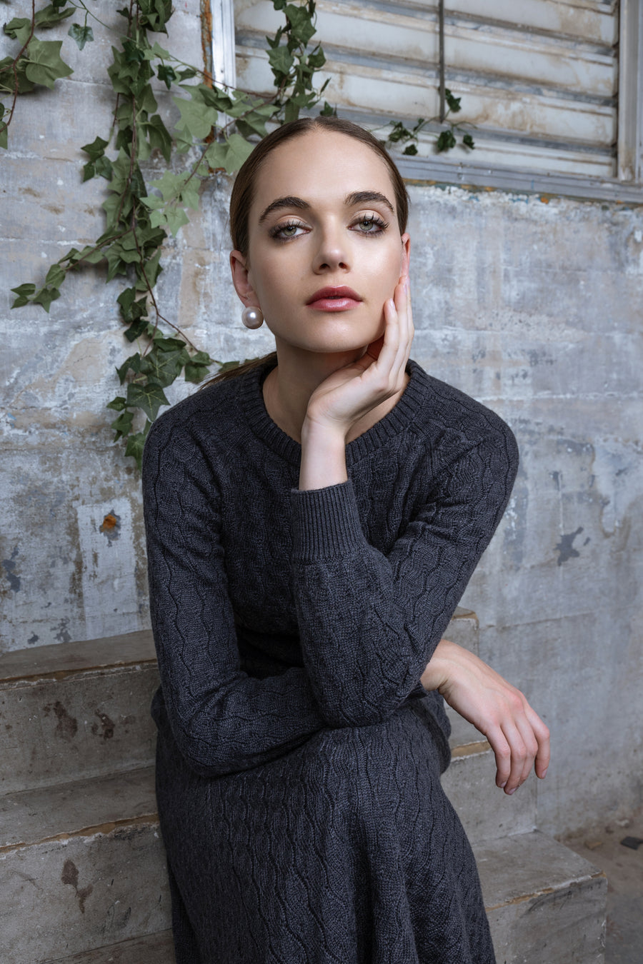 CHARCOAL CALANTHAIA SWEATER