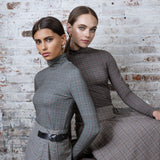 GREEN PLAID FLORA ESSENT TURTLENECK