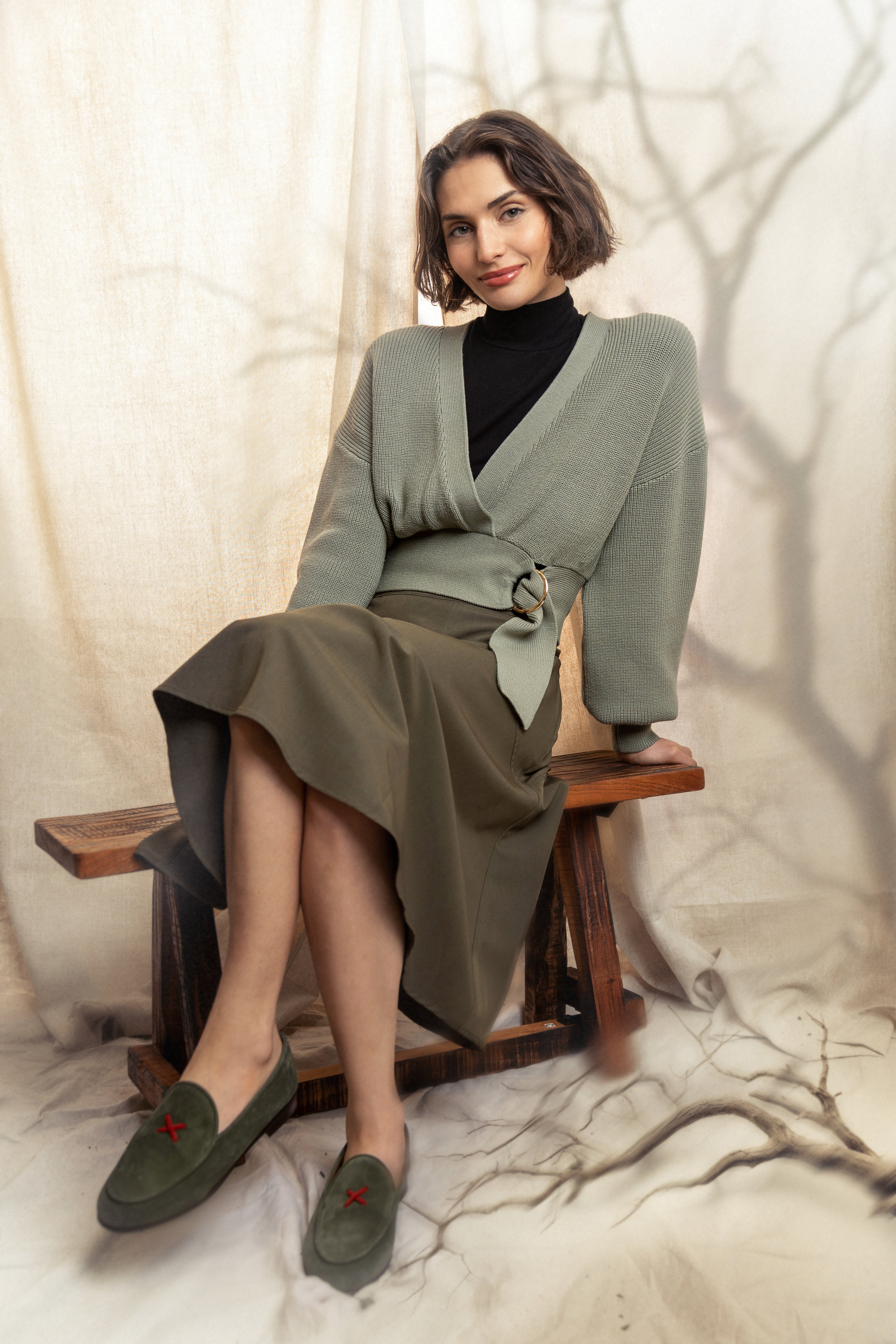 OLIVE FLAIR SEAM SKIRT 25" in