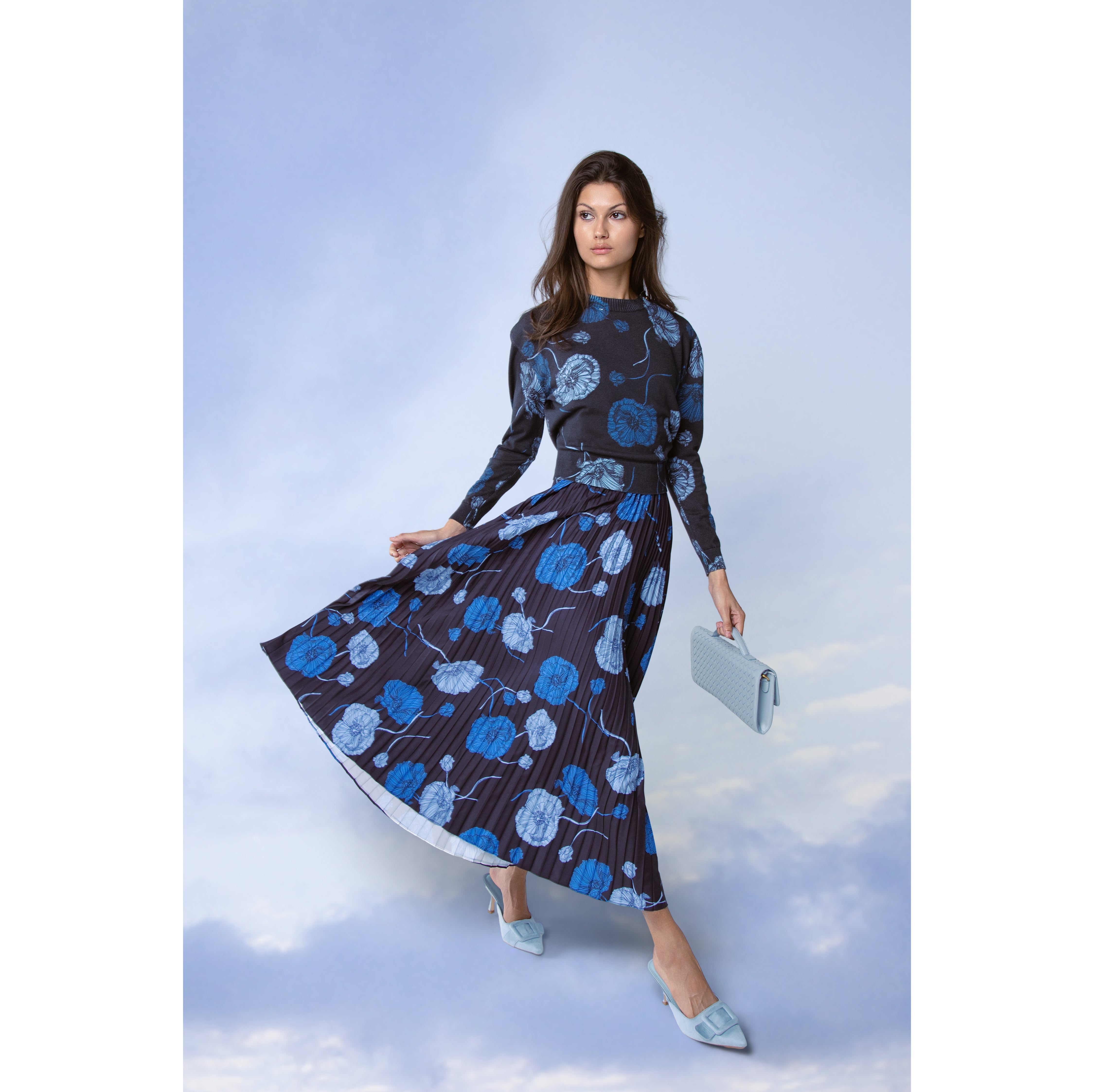 BLUE FLORAL ARIA JUMPER