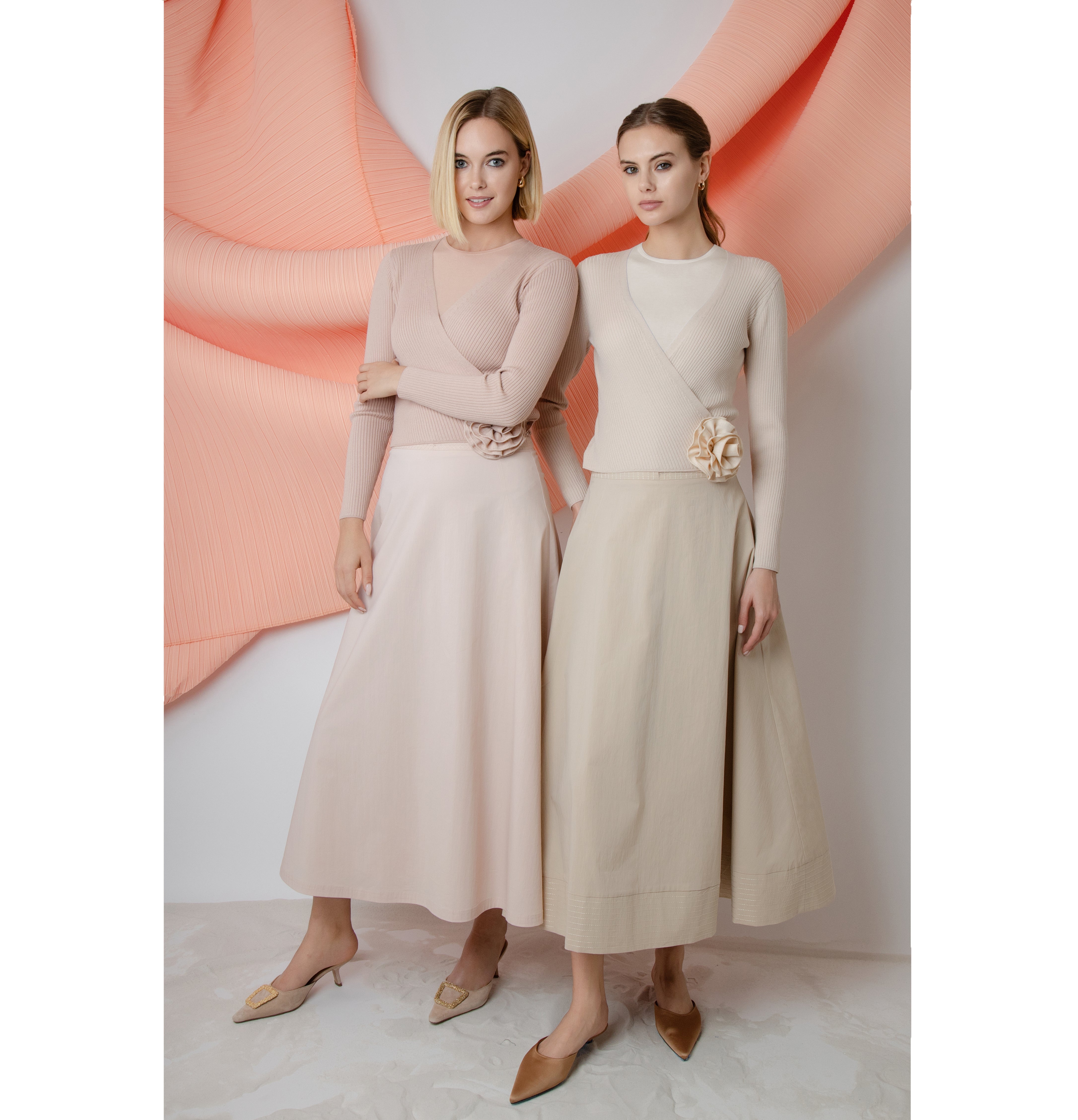 SHELL ROSETTE WRAP SWEATER