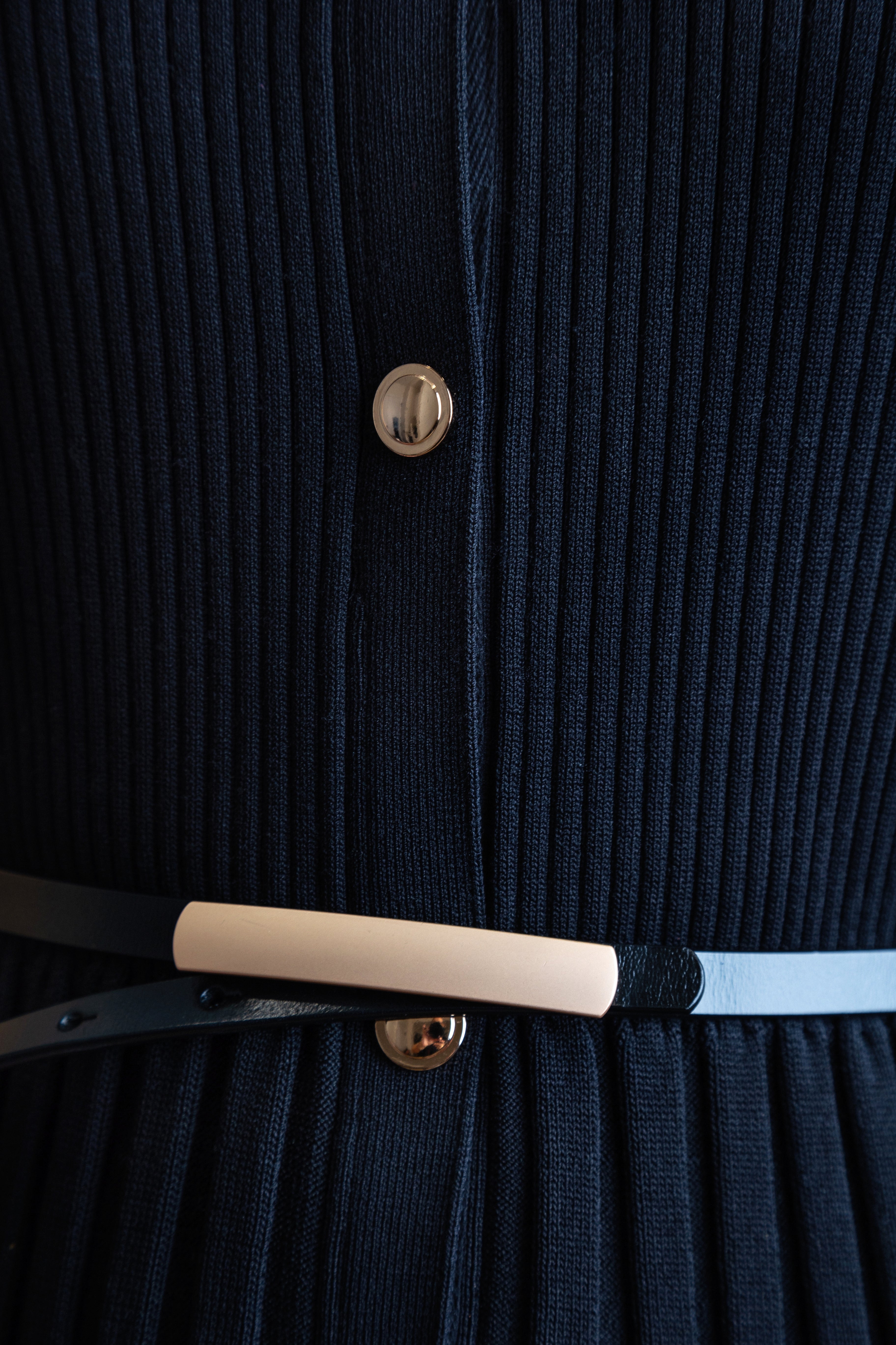 BLACK MULTI RIB FLAIR DRESS