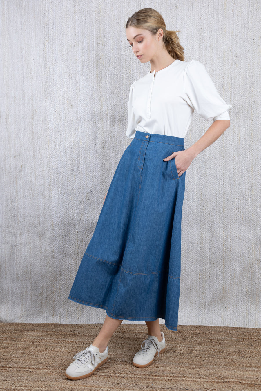 DARK DENIM FLARE SKIRT