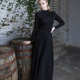 BLACK ELYRIAN SWEATER