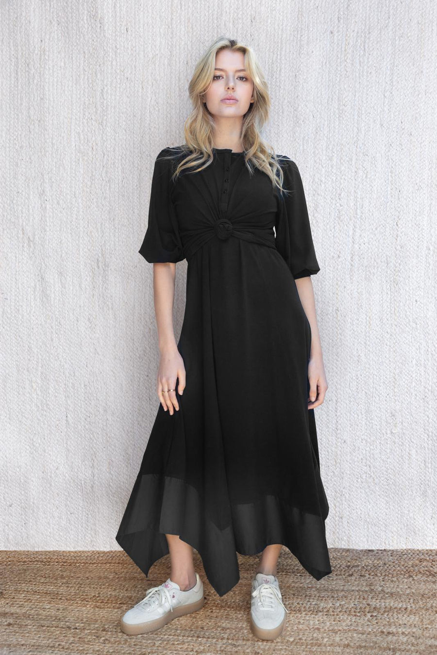 BLACK SCOOP NECK LAYERING DRESS