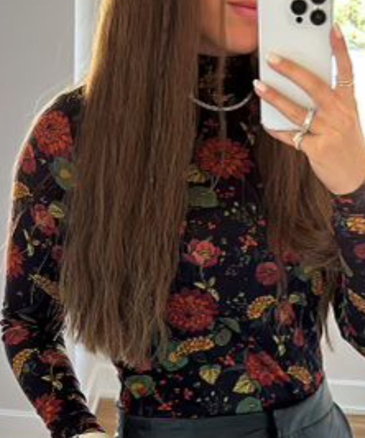 MULTICOLORED FLORA ESSENT TURTLENECK