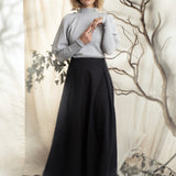 BLACK SIDE PLEAT SKIRT