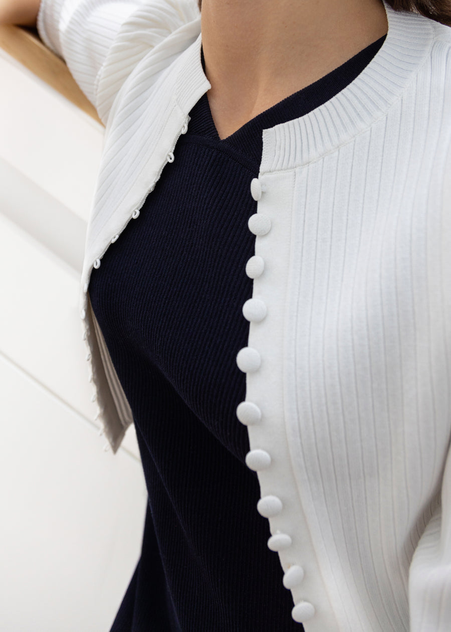 IVORY SMALL BUTTON CROPPED CARDIGAN