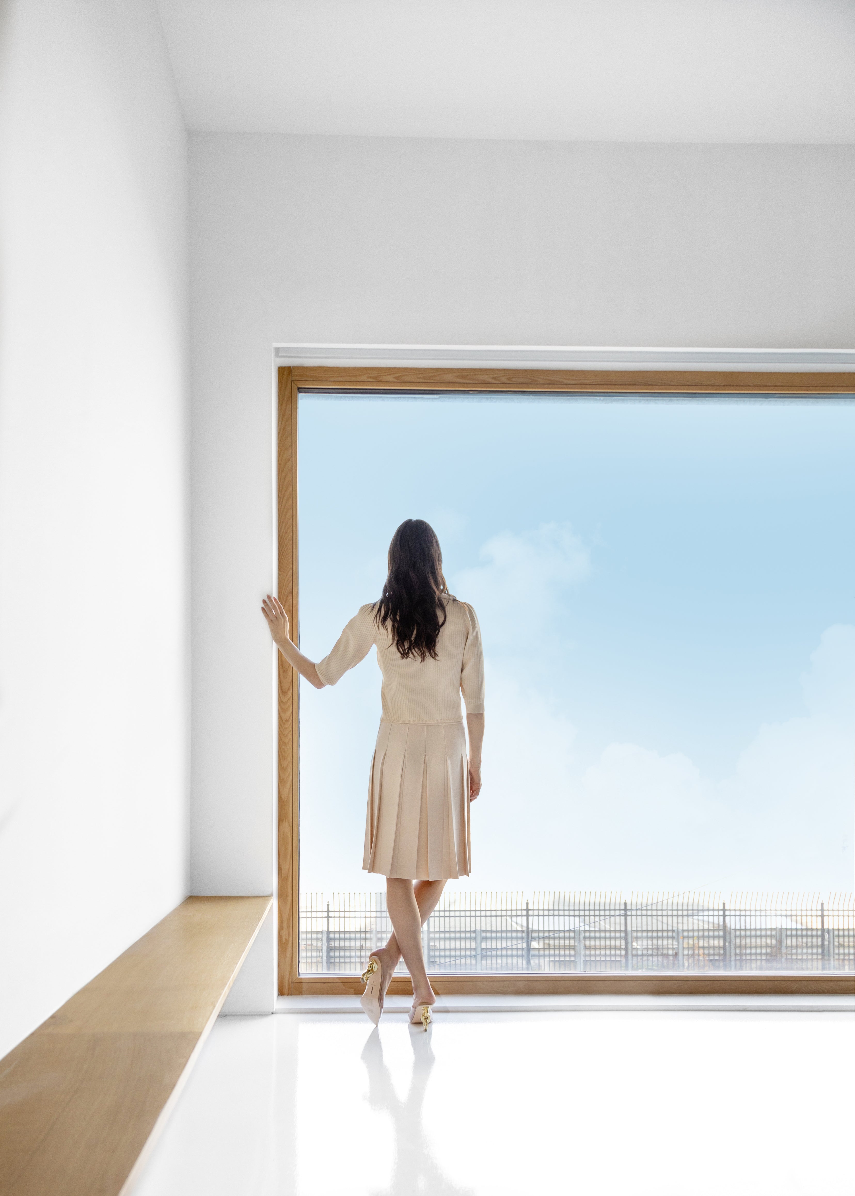 ECRU DRAWSTRING PLEATED SKIRT